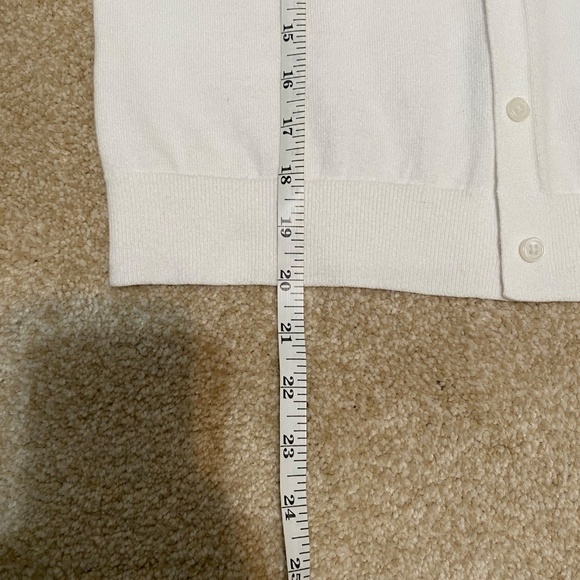 Old Navy White Women's Cardigan Sweater NWOT Size Small - Picture 12 of 13